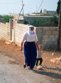 Tradycyjny strój kobiety druzyjskiej. Wieś Banabil.